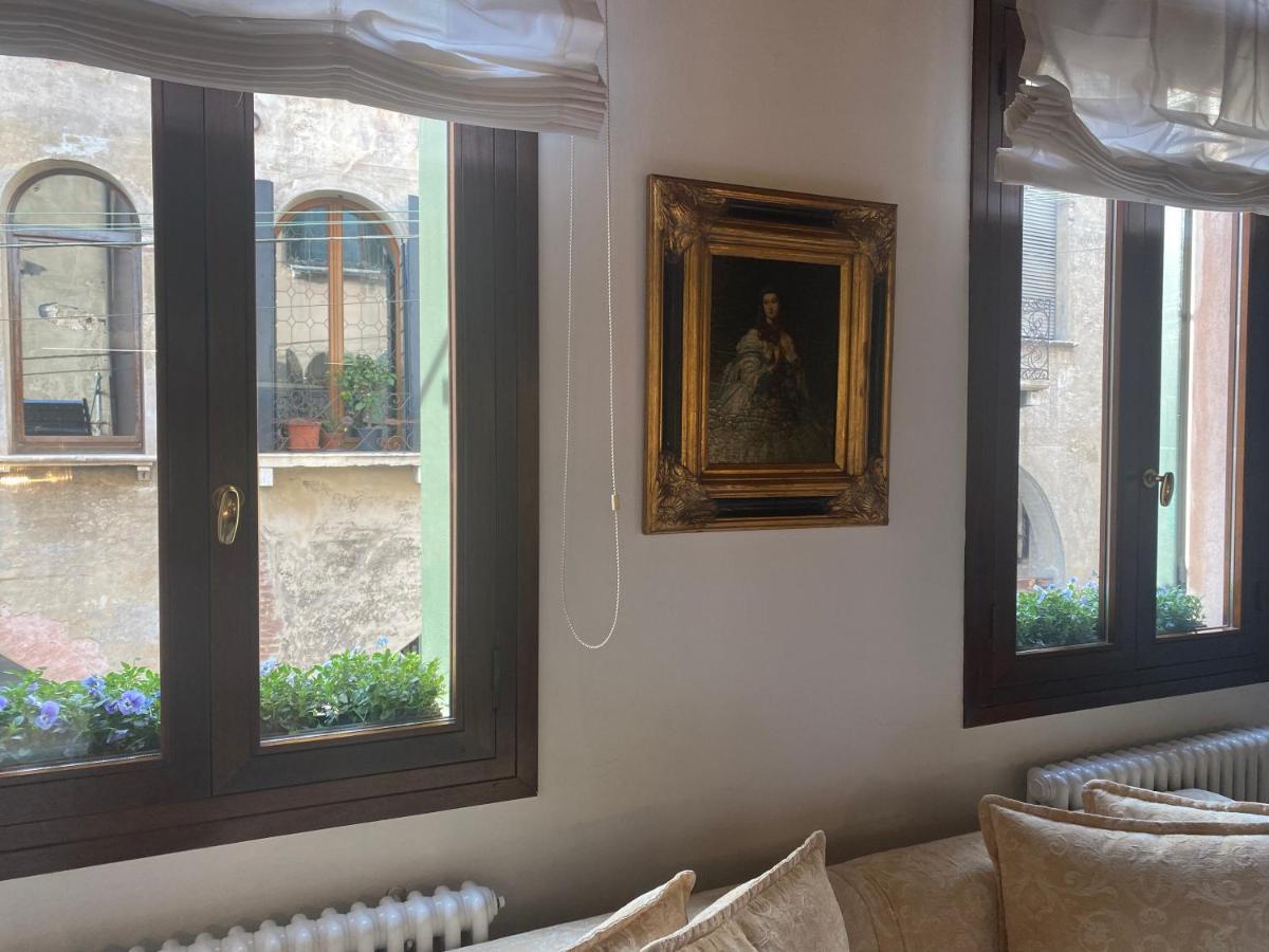 Santa Caterina: Charming Apartment Тревизо Екстериор снимка